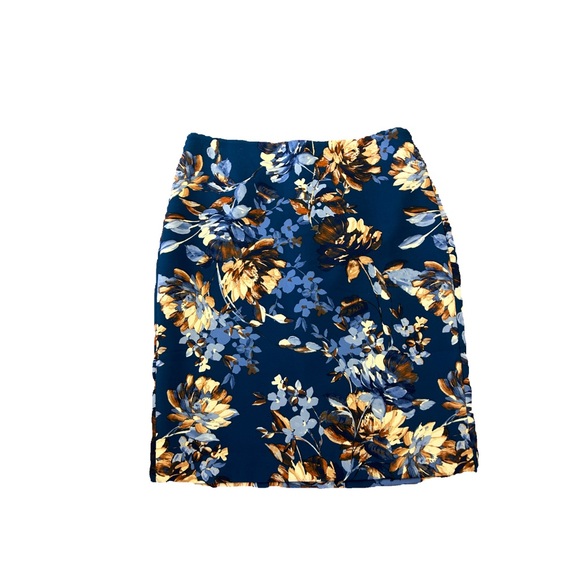 TALBOTS BLUE FLORAL PENCIL SKIRT IN SIZE 6p - Picture 9 of 9